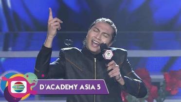 Pesona Azmirul Azman, Malaysia "Cek Mek Molek" Pikat 5 Lampu Hijau Komentator - D'Academy Asia 5