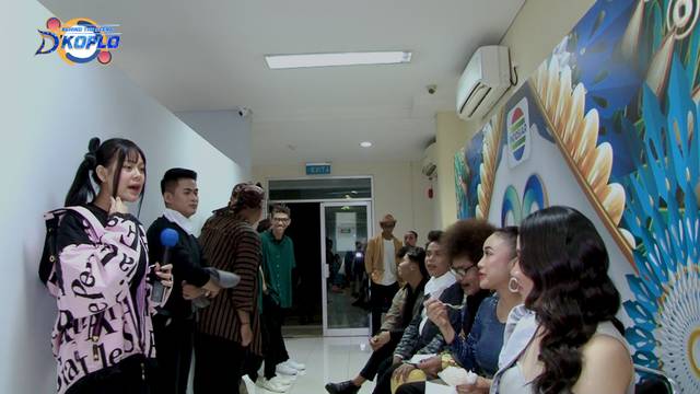 Melly Kepoin Dibalik Layar Peserta D'Koplo
