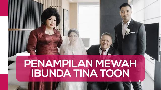 Potret Ibunda Tina Toon Konsisten dengan Rambut Sasak Ibu Pejabat