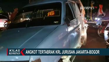 Ringsek! Angkot Tertabrak KRL Jurusan Jakarta-Bogor, Beruntung Tidak Ada Korban Jiwa