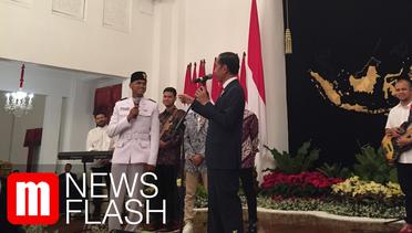 Sapa Paskibraka dan Paduan Suara, Jokowi Beri Sepatu hingga Sepeda