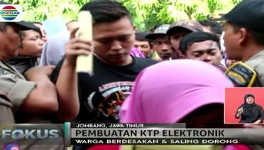 Puluhan Satpol PP Amankan Pembuatan E-KTP di Jombang - Fokus Sore