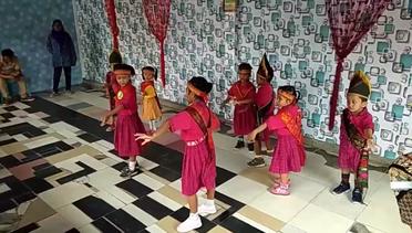 Aksi Anak-Anak Paud Tunas Bangsa  Panombeian Panei Manortor cara melestarikan Budaya Batak