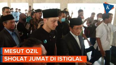 Mesut Ozil Melaksanakan Sholat Jumat di Masjid Istiqlal Jakarta