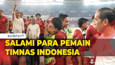 Momen Jokowi Turun Lapangan dan Salami Pemain Indonesia Usai Pertandingan