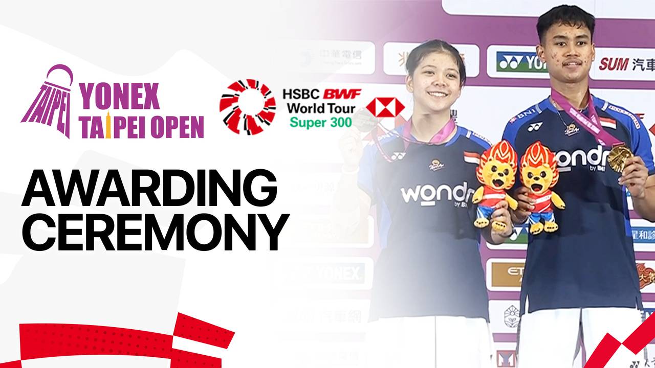 Awarding Ceremony Jafar Hidayatullah Felisha Alberta Nathaniel