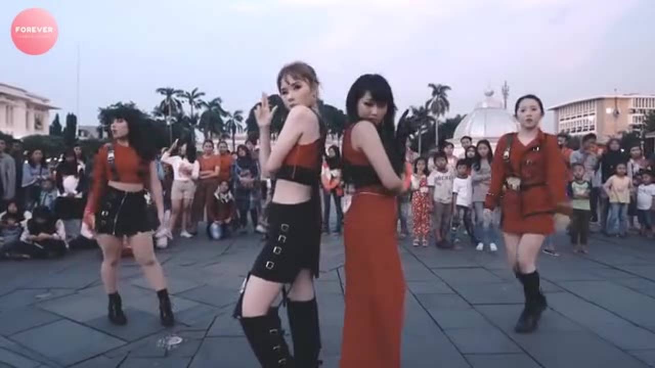 2nd biggest kpop girl group in the world