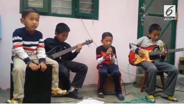 Keren! Aksi Bocah-bocah Bermain Musik Bikin Kagum