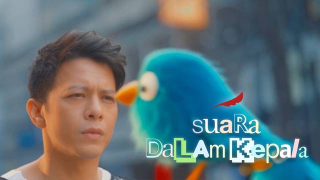 NOAH X Ramengvrl - Suara Dalam Kepala (Official Music Video)