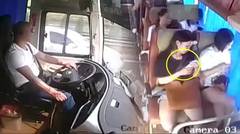 Detik-detik Bus Terguling, Penumpang Manfaatkan Alat Ini Sebelum Insiden