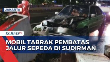 Mobil Tabrak Beton Pembatas Jalan di Sudirman, Penumpang Alami Luka Ringan