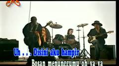 Slank - Foto Dalam Dompetmu (Official Music Video)