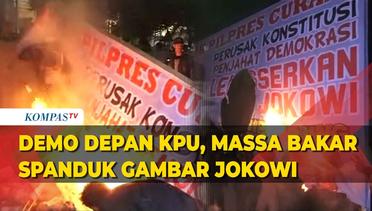Demo di Depan KPU Diwarnai Aksi Bakar Spanduk Gambar Jokowi