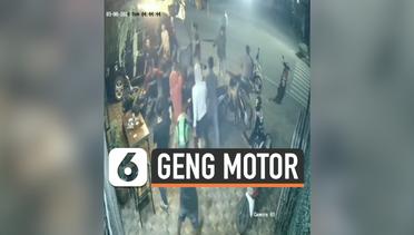 Detik-Detik Geng Motor di Binjai Serang Pria di Warung Kopi