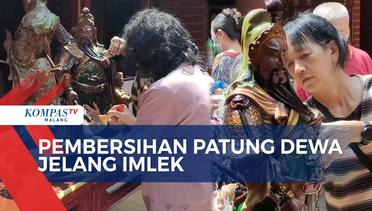 Tradisi Pembersihan Patung Dewa Dewi Jelang Imlek di Klenteng Eng An Kiong