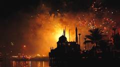 Pesta kembang api pantai losari makassar malam tahun baru 2017