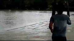 Detik-detik Pengandaran Di H4ntam & di Kepung Banjir Serta Longsor 2017