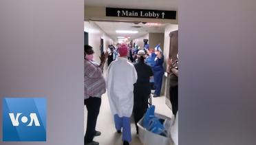 US Hospital Staff Applaud Woman Leaving ICU