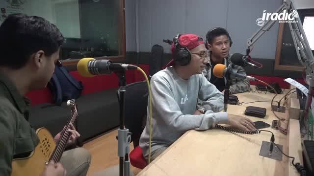 RAN - Pandangan Pertama (LIVE di 89.6 IRadio FM)