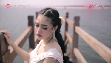 Devay - Hati Siapa Tak Luka (Official Music Video NAGASWARA) #music