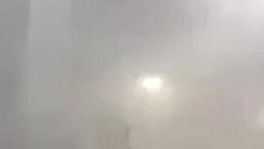 Rekaman Dahsyatnya Hujan di Mekah Sebelum Crane Jatuh