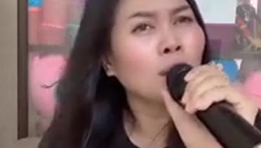 Modal Dengkul Tarling Cirebonan Live TikTok Karaoke