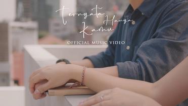Stevan Pasaribu & Brisia Jodie "Ternyata Hanya Kamu" Official MV | "Berlabuh" Mini Webseries Eps. 2