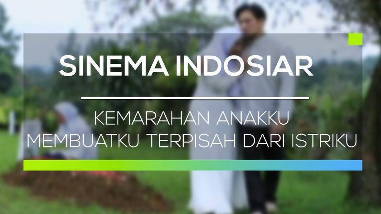 Bir yigit qizni qollari bilan sikadi