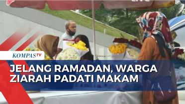 Tradisi Jelang Ramadan, Warga Ziarah Padati Makam