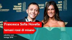 Valentino Rossi Di Temani Pacarnya Yang Cantik Dan Sexi Di Misano