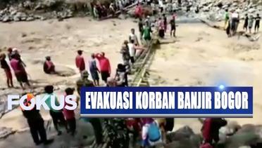 Jembatan Hanyut, Petugas Terus Evakuasi Korban Banjir di Bogor