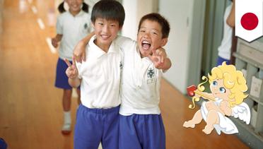 Pria paruh baya diberi nasihat cinta oleh anak SD di Jepang - TomoNews