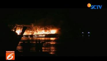 Kapal Nelayan Hangus Terbakar di Muara Angke - Liputan6 Malam 