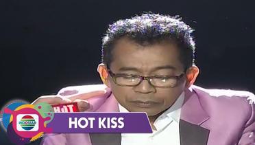 Hot Kiss - GOKIL!! Aksi Kocak Jarwo Kwat Saat Beri Puisi untuk Kiki