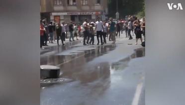 Police in Turkey Blast Water Cannons on Protesters