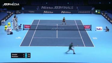 Rafael Nadal membuka Final ATP dengan kemenangan straight set melawan Andrey Rublev