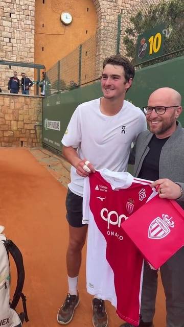 Surprise! Joao Fonseca diberi hadiah jersey klub AS Monaco | ATP 2026