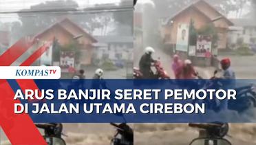 Pemotor Berjatuhan Terseret Arus Banjir di Jalan Raya Utama Cirebon-Kuningan
