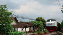 Kereta Api Indonesia Lokomotif CC 203 95 11 DIPO INDUK MN Rangkaian KA BRANTAS