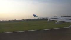 Garuda Indonesia A330-300  Jakarta to Singapore  Flight Experience GA838