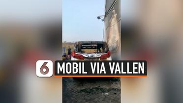 Detik-Detik Mobil Via Vallen Dibakar Orang Tak Dikenal
