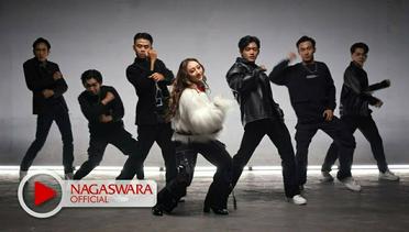 Sandrina - Slow Respon (Official Music Video NAGASWARA)