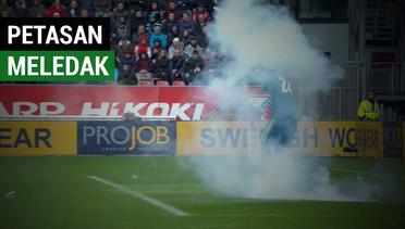 Kiper Ajax Hampir Kena Ledakan Petasan saat Pertandingan