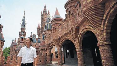 News Flash: Impian Sang Miliarder Membangun Istana Dongeng