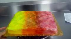 Kue Unik Bisa Berubah Warna