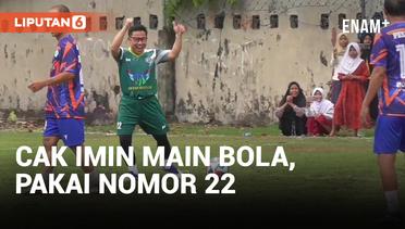 Main Bola Bareng Legenda Persebaya, Cak Imin Cetak Gol