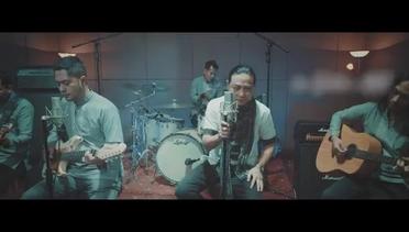 VOTE - Kembali Ke Jalan Mu Feat Rico Murry ( Official Music Video)