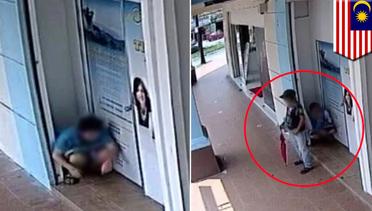 Siswi SMA di Malaysia ketahuan buang hajat sembarangan, terekam CCTV - TomoNews