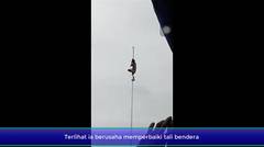 Reza Mangar, bocah pemanjat tiang bendera