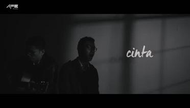 Dhia - Cinta Tak Wajar (Official Lyric Video)